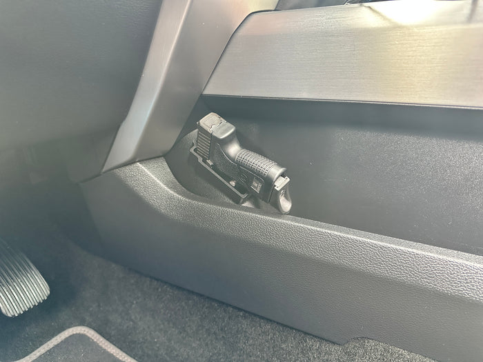 2018-2021 Ford Expedition CSP Pistol Holster (N52 Magnetic stabilization)