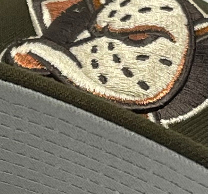 ANAHEIM MIGHTY DUCKS (BROWN) "2007 STANLEY CUP CHAMPS" NEW ERA 59FIFTY FITTED