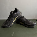 NIKE AIR MAX PLUS TN BLACK GOLD UK9