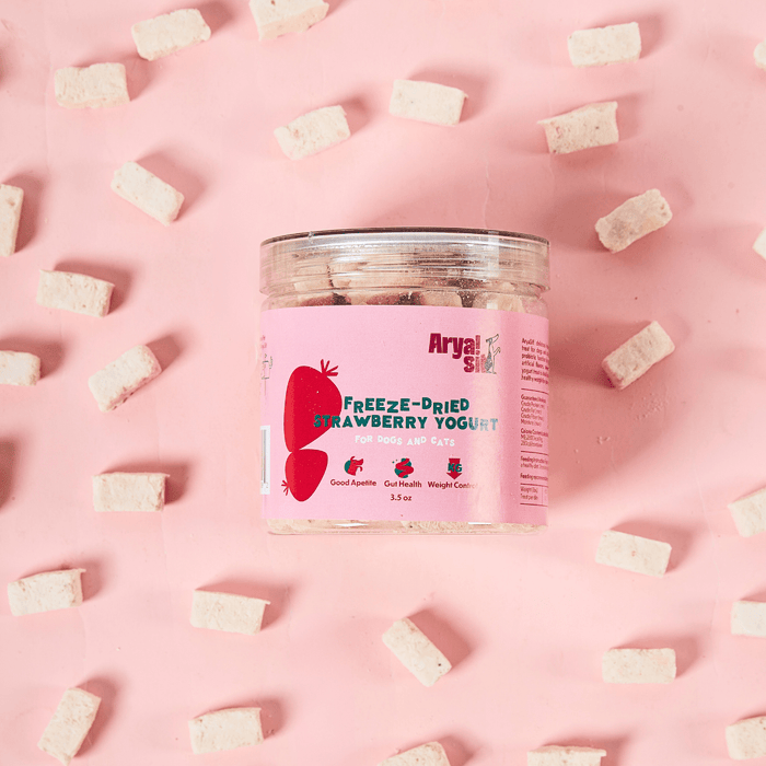 AryaSit! Freeze-Dried Strawberry YogurtDog TreatsFound My Animal