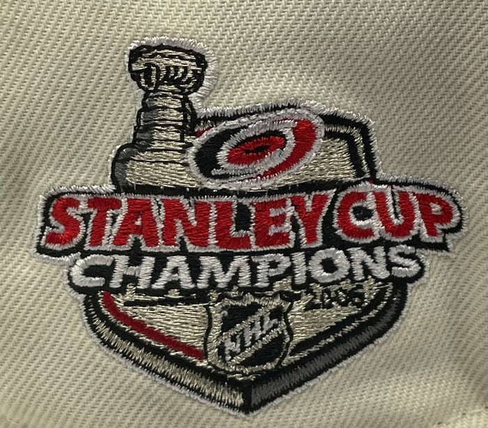 CAROLINA HURRICANES (OFF-WHITE) "2006 STANLEY CUP" NEWERA 59FIFTY FITTED