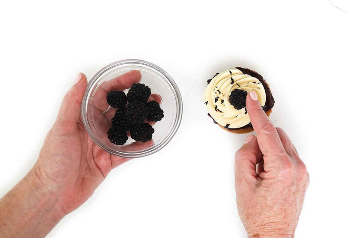 Earl Grey, Blackberry & Honey Tea Cakes by Crumble Crate