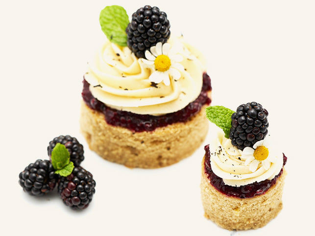 Earl Grey, Blackberry & Honey Tea Cakes - Video Class