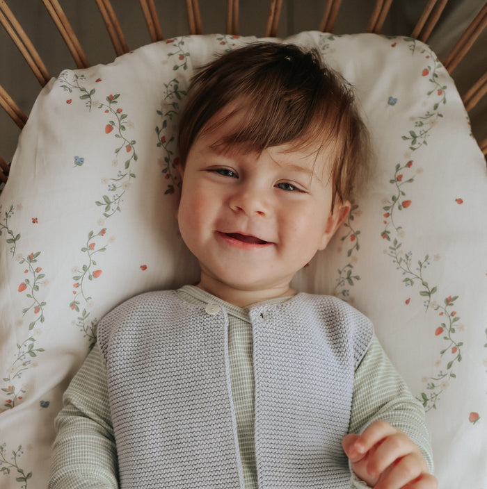 Gooslings Botanical Berries Crib Sheet - Ivory