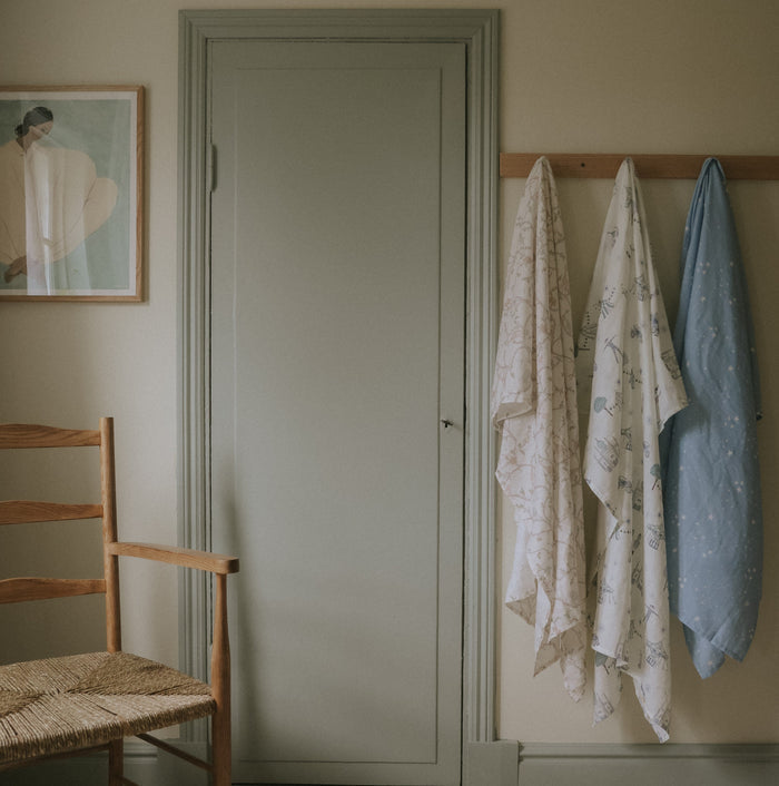 Gooslings Once Upon A Time Swaddle - Blue