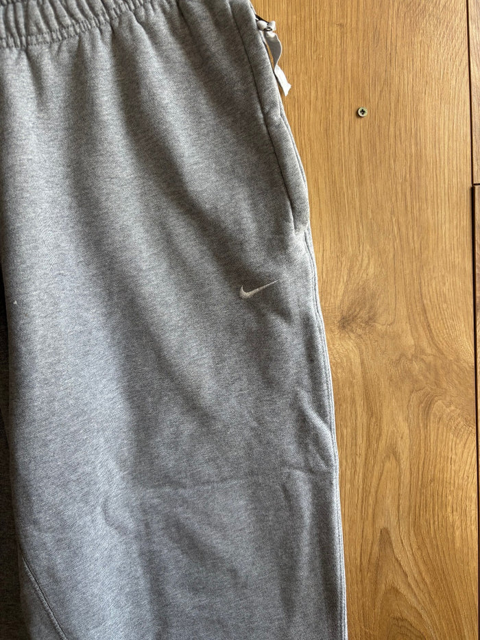 Nike Grey Fleece Joggers Sweatpants Embroidered Swoosh Size S