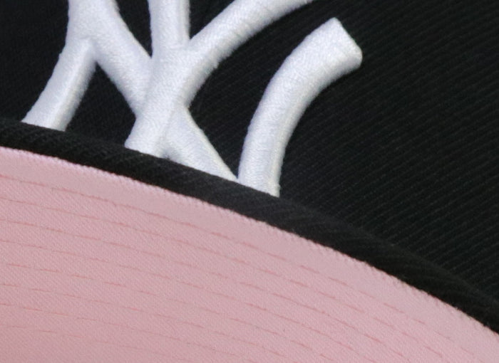 KIDS - NEW YORK YANKEES (BLACK) "2009 WORLDSERIES" NEW ERA 59FIFTY FITTED (PINK BOTTOM)