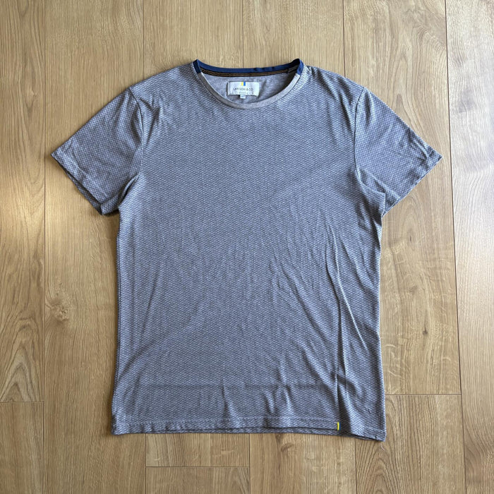 Larsson & Co patterned t shirt grey minimal