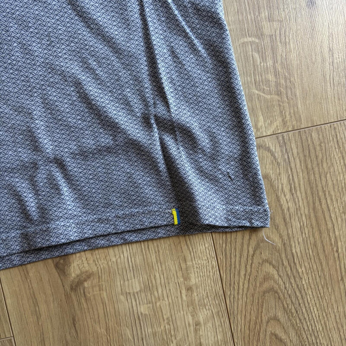 Larsson & Co patterned t shirt grey minimal