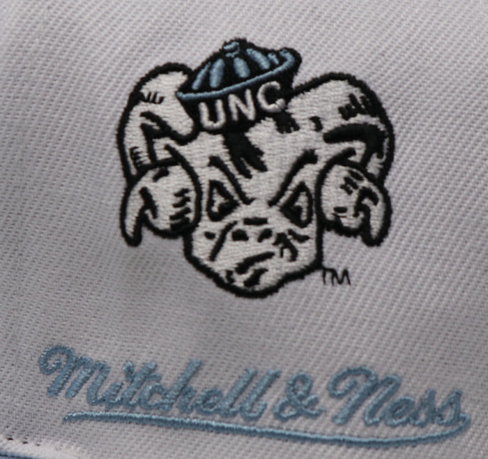 MITCHELL & NESS NORTH CAROLINA TAR HEELS 2-TONE SNAPBACK