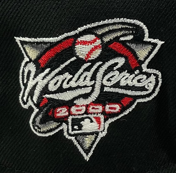 NEW YORK YANKEES (BLACK) (2000 WORLD SERIES NEWERA 59FIFTY FITTED (RED UNDER VISOR)