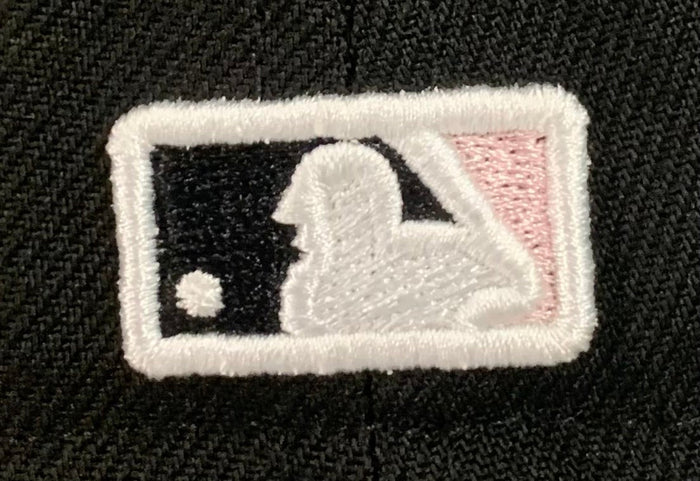 NEW YORK YANKEES (BLK/WHT) "LOVE OF THE GAME" NEW ERA 59FIFTY FITTED (PINK UNDER VISOR)