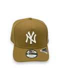 NEW YORK YANKEES (TAN) A-FRAME NEW ERA 9FIFTY SNAPBACK