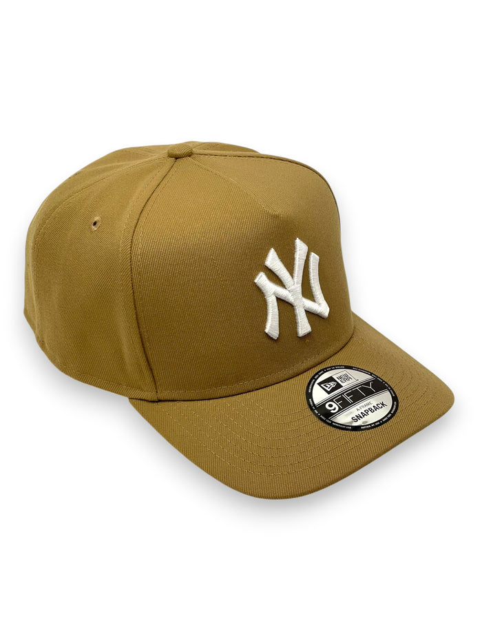 NEW YORK YANKEES (TAN) A-FRAME NEW ERA 9FIFTY SNAPBACK