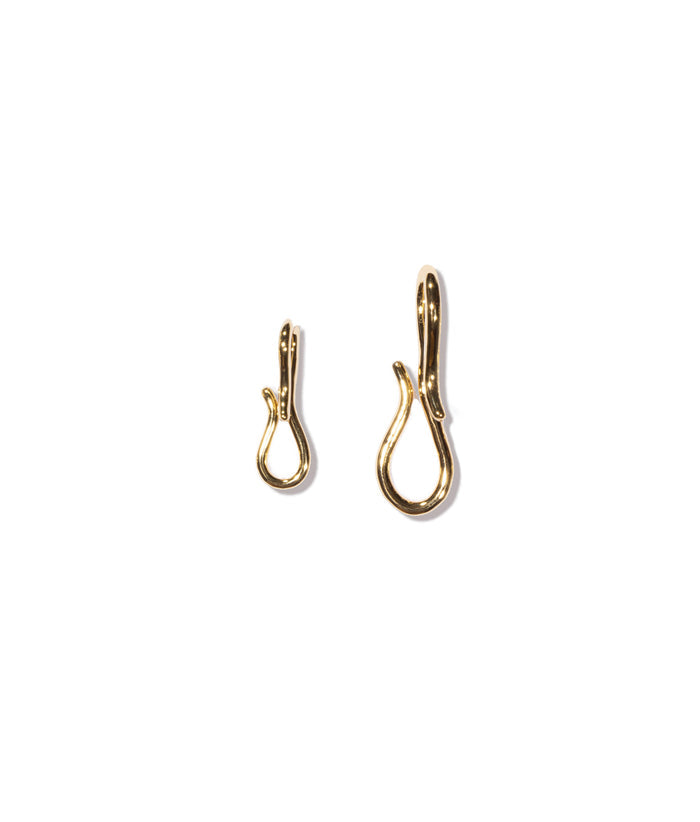 Perpendicular S-hook. Gold-plated brass, small and large S-hooks side by side.