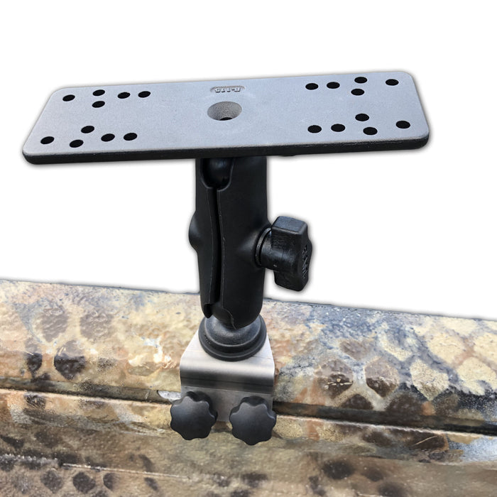 RAM Track Ball  Universal Marine Electronic Mount w/ RAM Ball Mount Bracket
